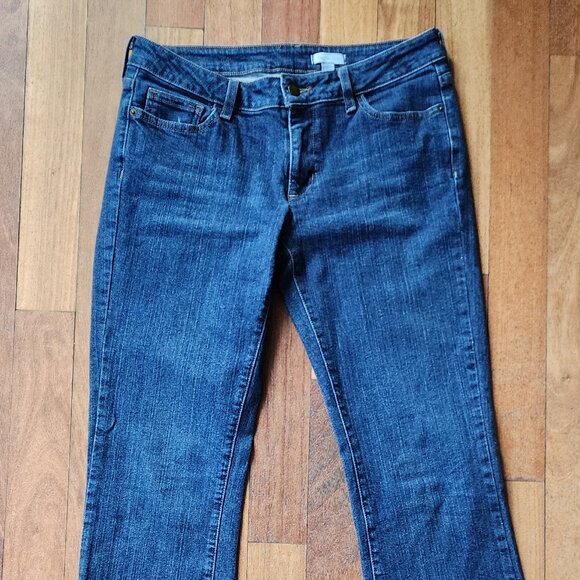 Garnet Hill Medium Wash Boot Cut Jeans Size 6 - Picture 2 of 16